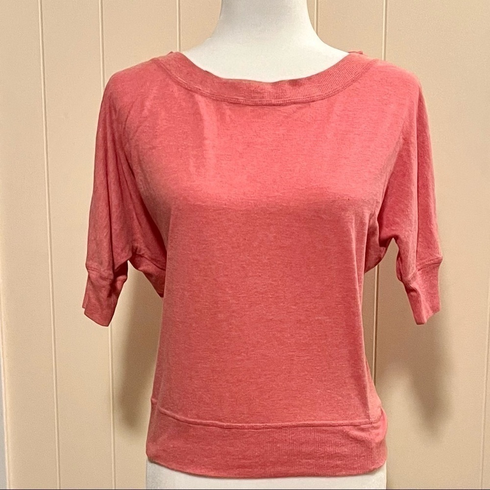 Zenana Outfitters Pink Top Size S